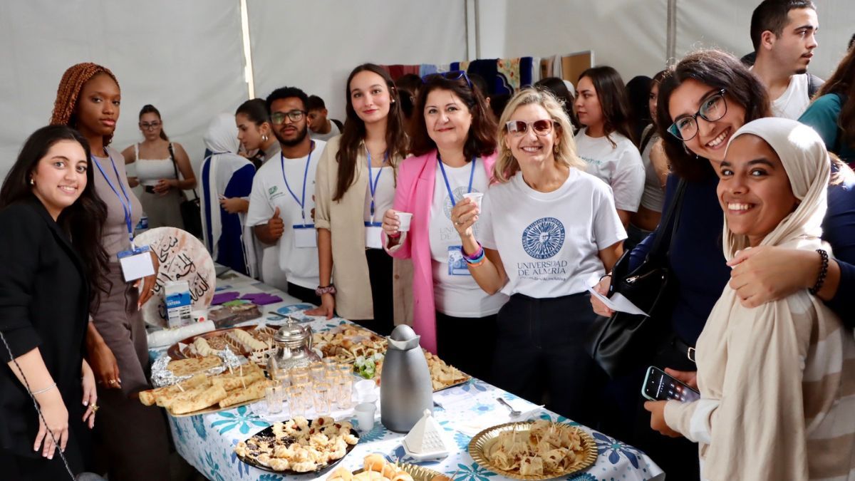 La Universidad de Almería da la bienvenida a los nuevos estudiantes con tres días de actividades para conocer todo lo que ofrece el campus