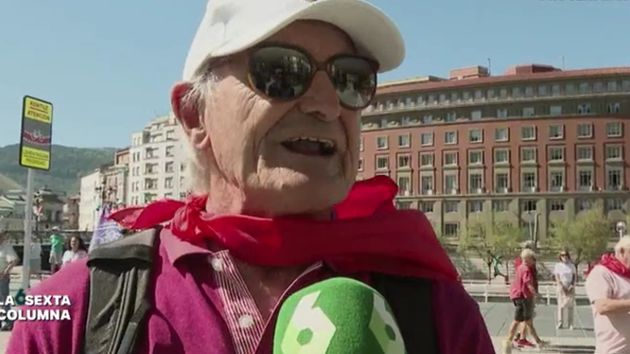 Varios jubilados sin pelos en la lengua sobre los jóvenes: “las cosas no se consiguen en el sofá sino en la puñetera calle”