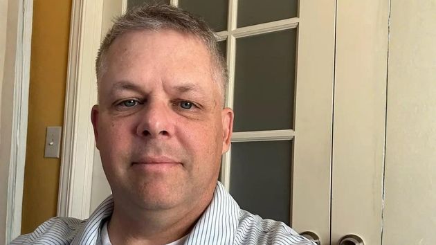 Kevin Hannegan, 53 años, tras 14 meses buscando trabajo: "Soy parte del grupo que solicita, reza, espera y ruega por una oportunidad laboral"