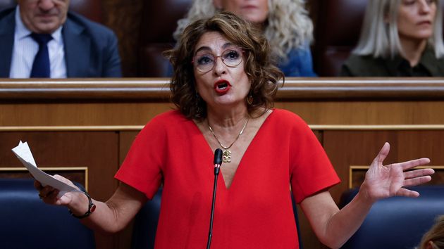 Hacienda hará un importante cargo a miles de contribuyentes españoles en menos de un mes