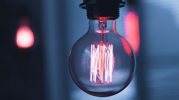 El precio de la luz hoy sábado 11 de octubre de 2025: las horas más baratas y caras dentro del PVPC