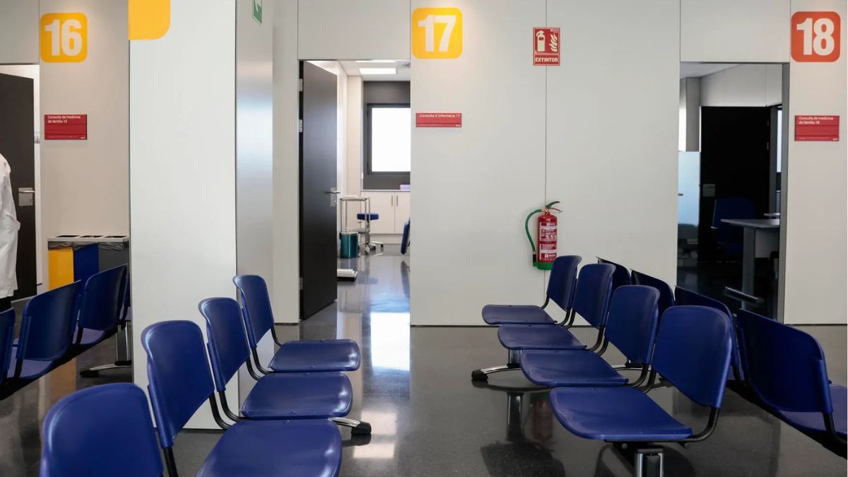 Una sala de espera de un centro de salud