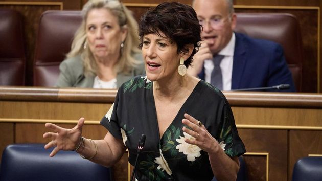 Elma Saiz defiende la subida de las cuotas de autónomos y Rufián contesta: “es una burrada”