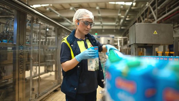 Pascual busca personal que quiera trabajar con contrato indefinido, posibilidad de vehículo, dietas y teléfono de empresa