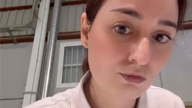 Victoria, autónoma: “Son las 8 de la tarde y aquí sigo. Yo ya vine esta mañana, pero como soy autónoma hasta que no se acaba el trabajo, no te vas”