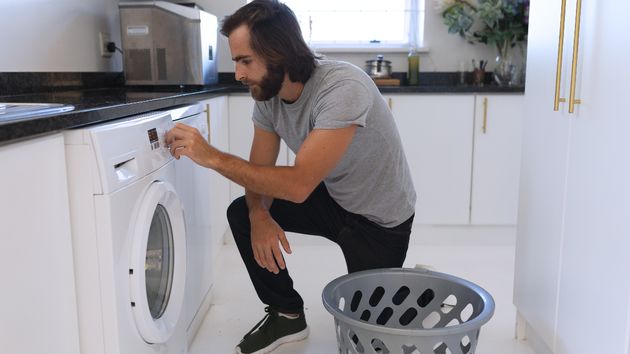 El precio de la luz hoy sábado 18 de octubre de 2025: las horas más baratas y caras dentro del PVPC