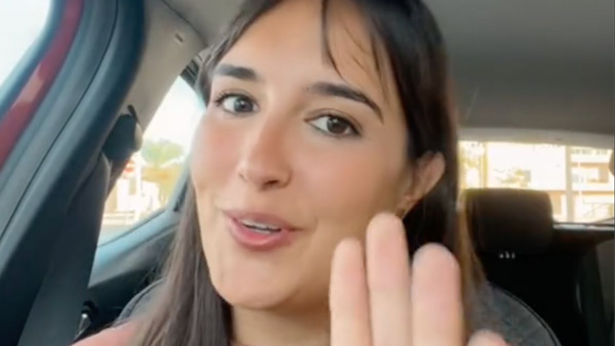 La joven, en su vídeo de TikTok