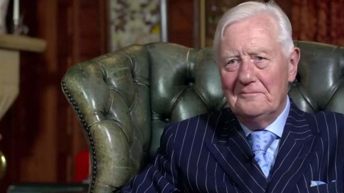 El millonario durante la entrevista