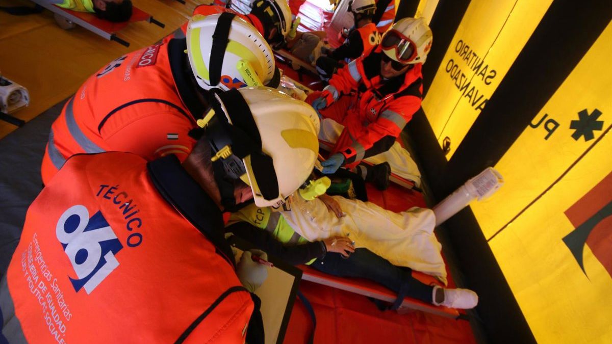 enfermeros trabajando