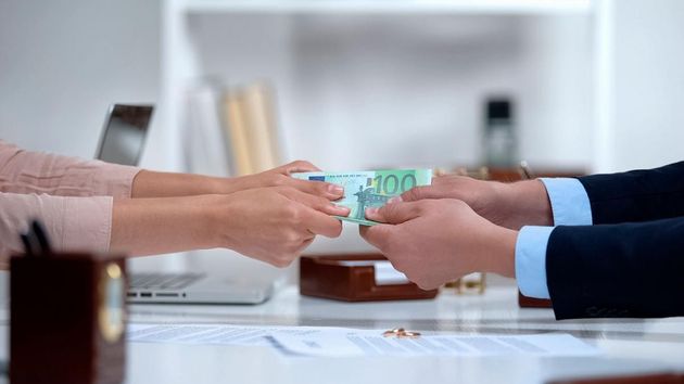 Una mujer podrá recuperar 156.699 euros heredados que su exmarido no quería reconocer como deuda en el divorcio porque se ingresaron en cuentas comunes