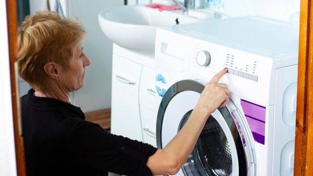 El precio de la luz hoy sábado 25 de octubre de 2025: las horas más baratas y caras dentro del PVPC