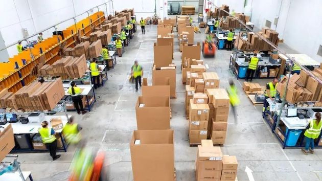 Se buscan más de 8.000 trabajadores para almacenes, hostelería y comercio: no piden experiencia y sólo con la ESO