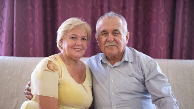 “Por suerte, no mezclé nuestras finanzas”: Mi marido es 7 años menor que yo, tiene demencia y debía 20.000 euros de la hipoteca, ¿qué va a pasar ahora?