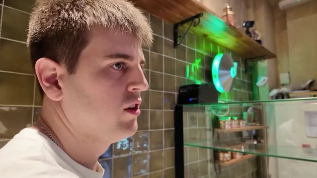 Eric Ayala, pizzero: “abrir una pizzería como esta exige una gran inversión y un año de trabajo, 20 empleados, 10.000 pizzas al mes y la ayuda de la Inteligencia Artificial”