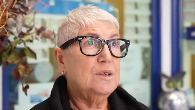 Rosa María, vendedora de lotería sobre tener una administración: “Un décimo de Navidad nos da un 5% bruto, 1 euro; tuve que pedir un préstamo para comprar papel higiénico”