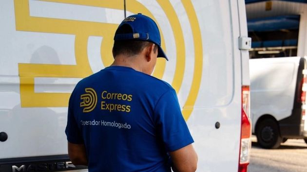 Horario de 8:00 a 14:15 y contrato indefinido: Correos busca personal sin oposición para estos puestos