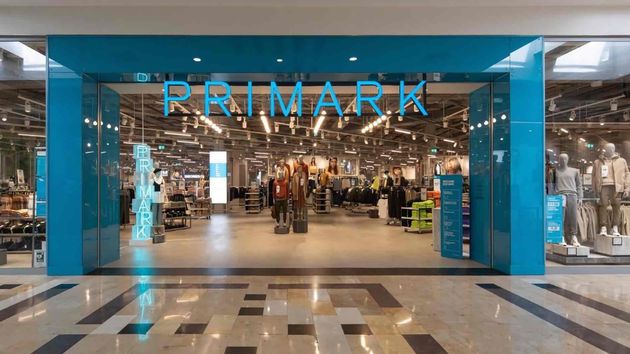 Primark sube el sueldo un 9% a todos sus trabajadores, pagará pluses más altos y reducirá la jornada laboral de 10.000 empleados
