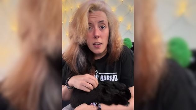 Una joven sin pelos en la lengua: “No trabajo para gente de derechas, ni para alguien que me paga 20 horas, queriendo que haga 50 y luego las extras me las pague en B”