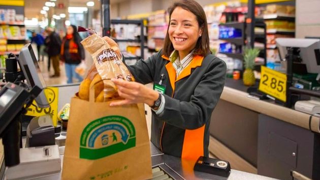 El Corte Inglés, Mercadona, Lidl y Alcampo: cuatro supermercados que buscan cientos de trabajadores con y sin experiencia