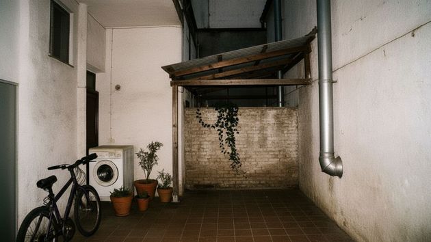 Una comunidad de vecinos denuncia al dueño de un local por hacer obras en el patio interior sin permiso: la justicia las da por válidas porque no alteraban las zonas comunes