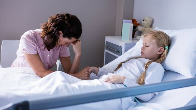 La Mutua deniega la prestación a una madre trabajadora por su hija con cardiopatía grave alegando que no requería “cuidados constantes” y la justicia obliga a pagársela