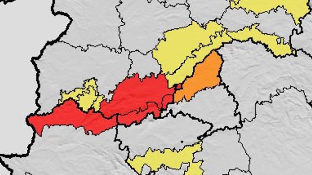 Llegan lluvias de "peligro extraordinario" a España: la Aemet activa la alerta roja por más de 120 l/m2 en estas zonas