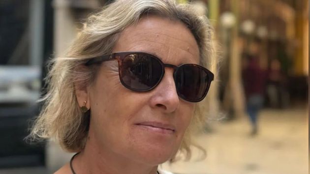 Olga, profesora desde hace 35 años: "Me suben 2.100 euros el sueldo, llevábamos años reivindicándolo"