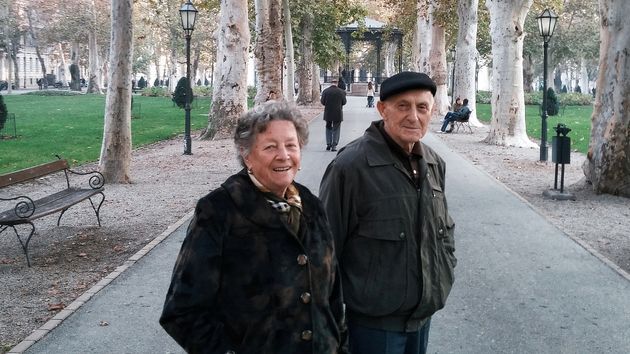 Dos jubilados estadounidenses se van a vivir a Francia para beneficiarse de la seguridad social gratuita: "Estoy viviendo mi sueño"