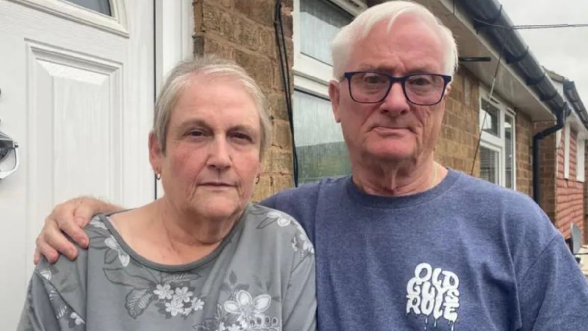 Dos jubilados serios