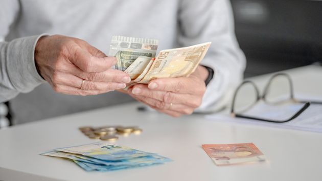 Una mujer logra una indemnización de 18.900 euros de su exmarido por dedicarse al hogar durante el matrimonio: confirmado por la justicia