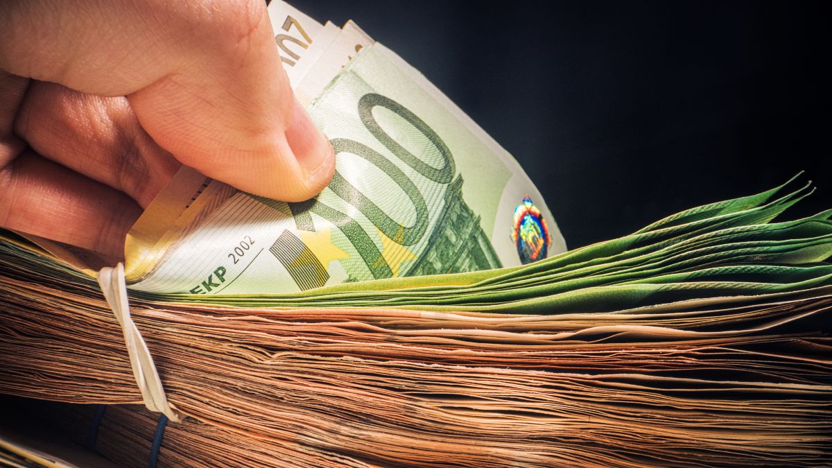 Fajo de billetes de euro