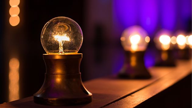 Precio de la luz sábado 22 de noviembre de 2025: las horas más baratas y caras dentro del PVPC