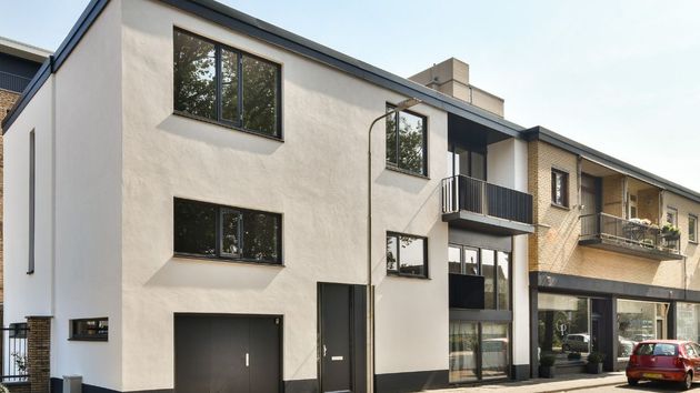 Unicaja rebaja un 40% un piso de más de 100 metros con 3 habitaciones, terraza y trastero y lo vende por solo 37.400 euros