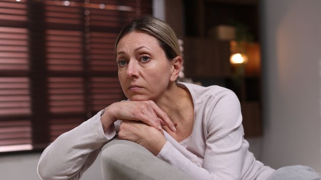 Roelien (45 años): “Mi hijo adolescente solo habla conmigo cuando quiere dinero”