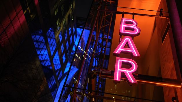 Condenados dos propietarios de un club de alterne por tener a 17 trabajadoras extranjeras sin alta en la Seguridad Social y con jornadas de hasta 11 horas