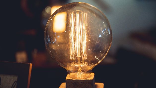 El precio de la luz hoy jueves 27 de noviembre de 2025: las horas más baratas y caras dentro del PVPC