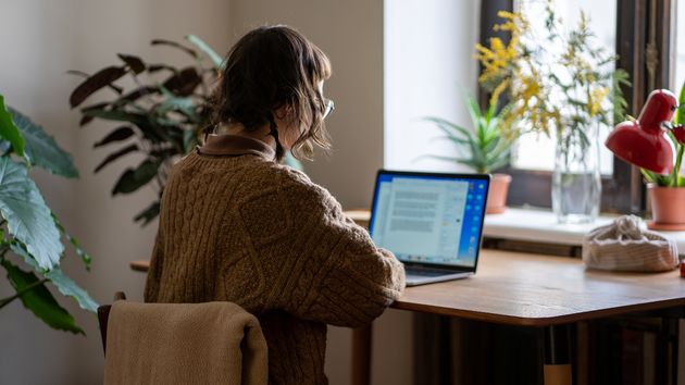 “Trabajo desde casa y nunca tengo que encender la calefacción”: sus trucos para estar “siempre calentita”