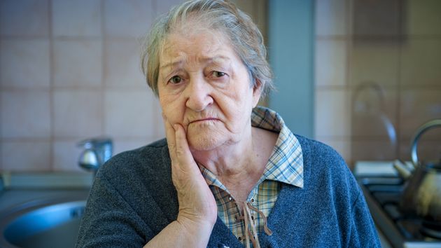 Una abuela demanda a su nieto y reclama el solar donde su marido construyó su casa hace más de 30 años: la justicia le niega el derecho por haber esperado demasiado