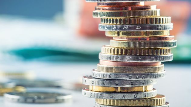 El coste laboral medio alcanza los 3.256 euros al mes por trabajador: “una espiral de presión laboral y fiscal sin precedentes”