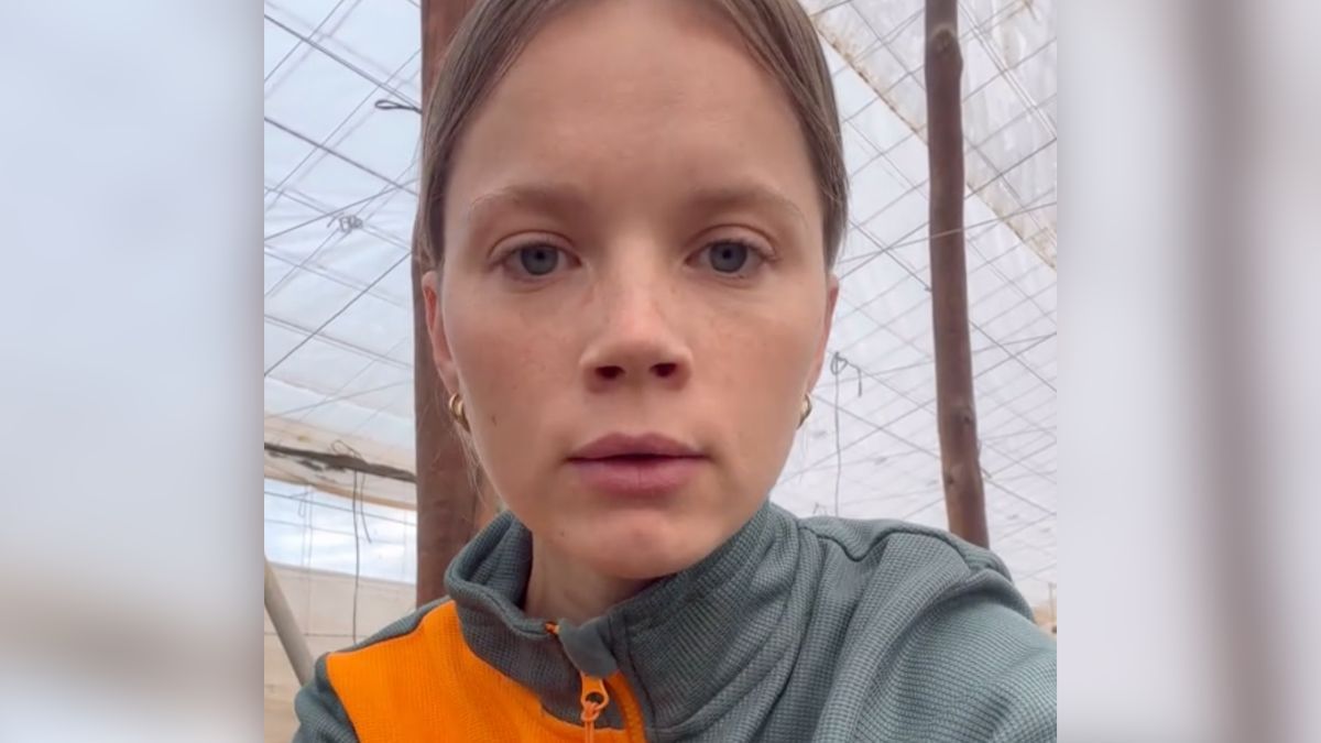 Samanta agricultora de Níjar