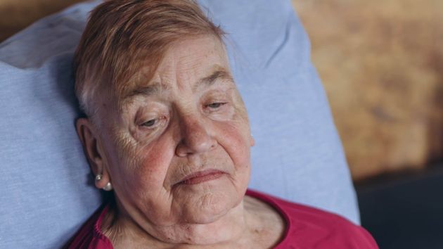 Josefina, viuda de 70 años con una pensión de casi 3.000 euros: “dar 1.000 euros al mes a mis hijos es la mejor decisión que he tomado”