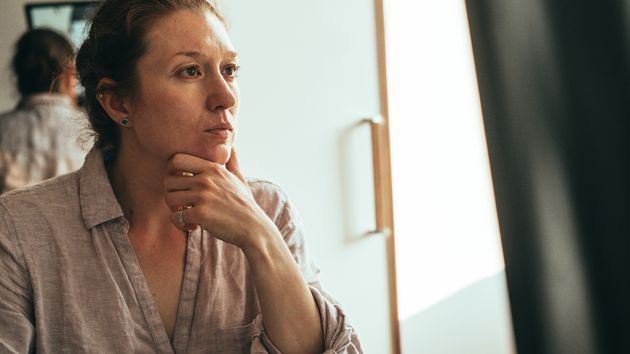 Una mujer logra una pensión de incapacidad permanente de 1.213,59 euros por síndrome postcovid después de que la Seguridad Social se la denegara