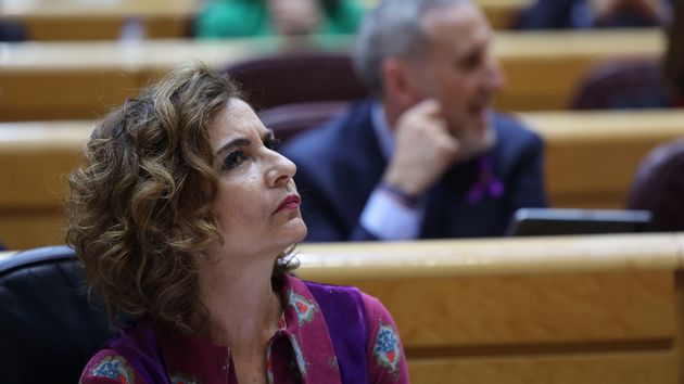 Hacienda elimina el límite de 3.000 euros en cobros con tarjeta: los bancos tendrán que informar de todos los que hagan autónomos y empresas