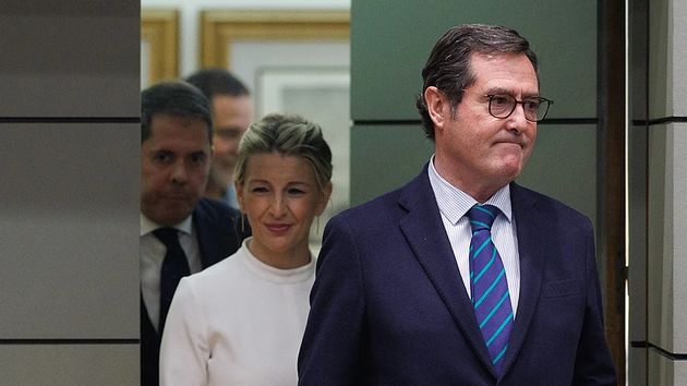 Yolanda Díaz contesta a Garamendi por la ley de prevención de riesgos laborales: “romper el diálogo social, eso sí que es no estar a la altura de su puesto”