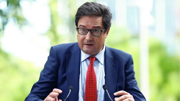 Así afecta la subida salarial a los funcionarios: desde profesores a jueces, administrativos y policías