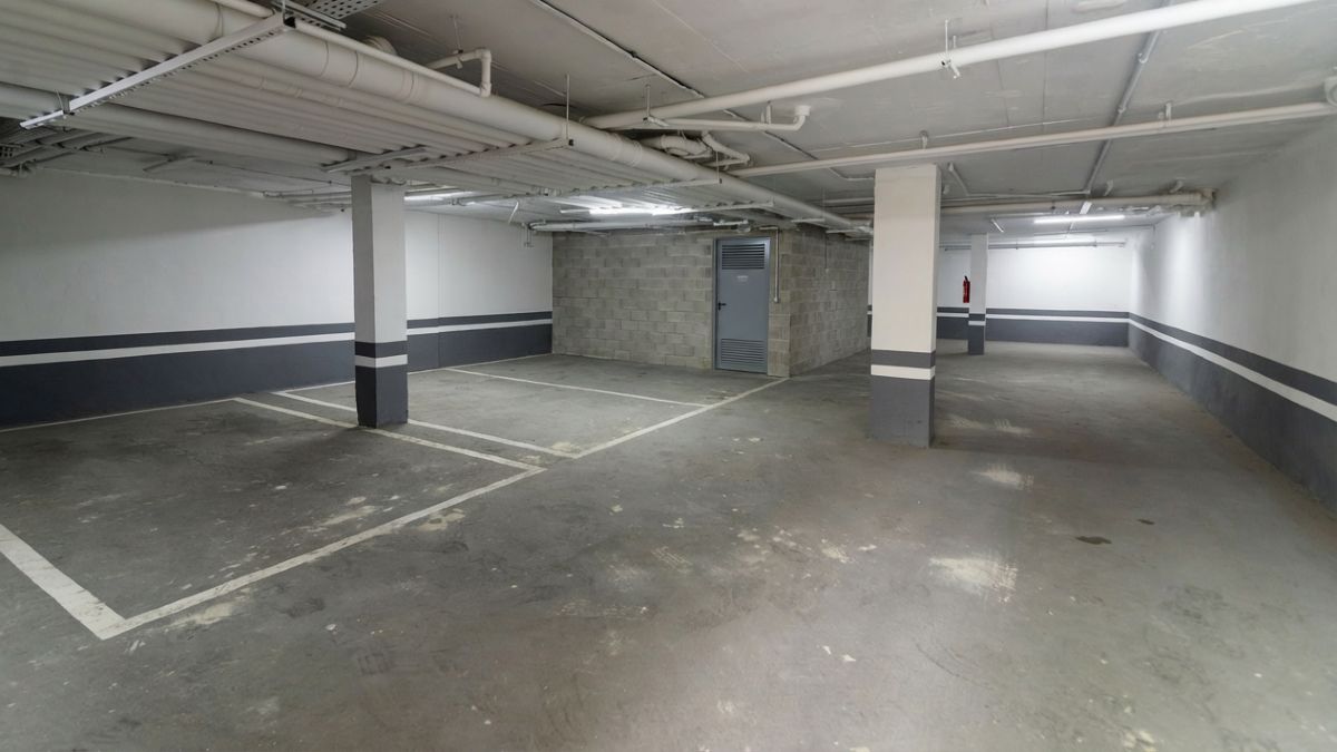 Garaje de una comunidad de vecinos