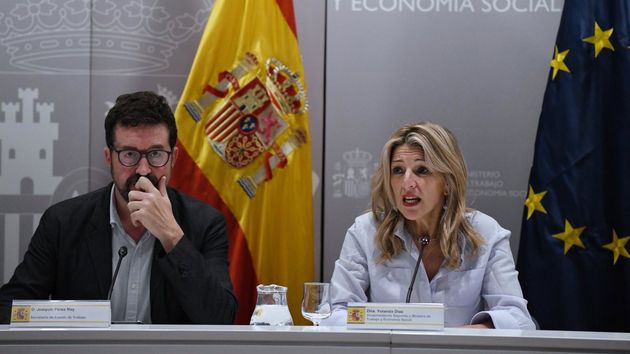 El secretario de Estado de Trabajo, Joaquín Pérez Rey, y Yolanda Díaz
