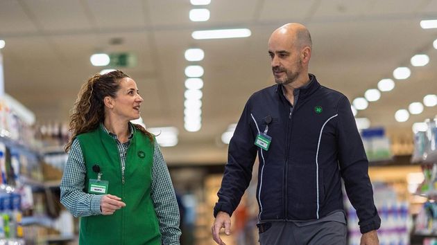 unos empleados de mercadona