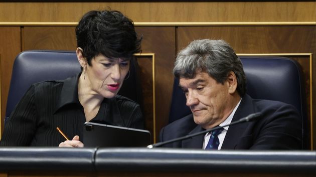 Elma Sáiz, ministra de Seguridad Social, y José Luis Escrivá, impulsor de la reforma de las pensiones