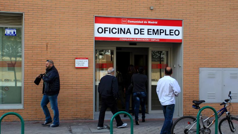 El Gobierno no obligará a los desempleados a presentar la declaración de la Renta